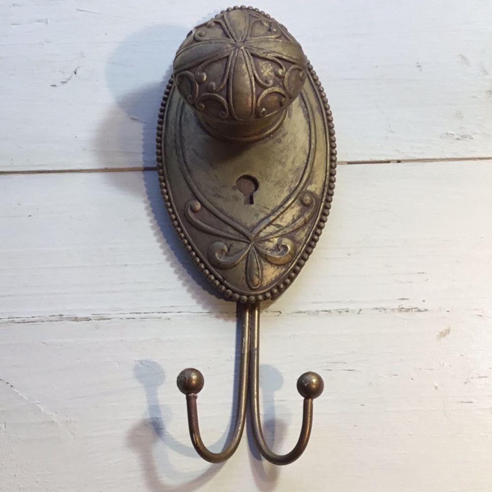 Vintage Style Doorknob Coat Hanger